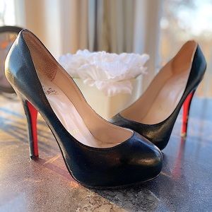 Louboutin Paris Black Pumps